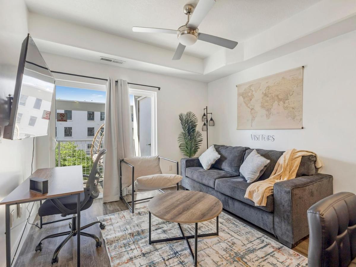 In Heart Of Slc - King Bed - Gym - Smart Tv *